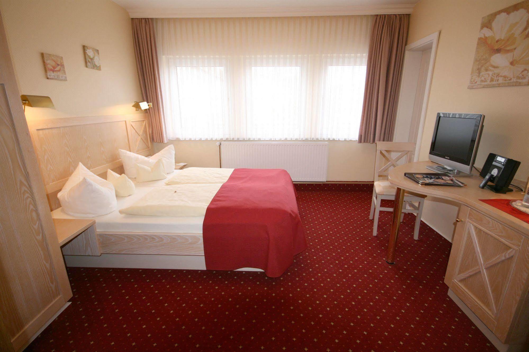 Hotel Acht Linden Egestorf Exterior photo