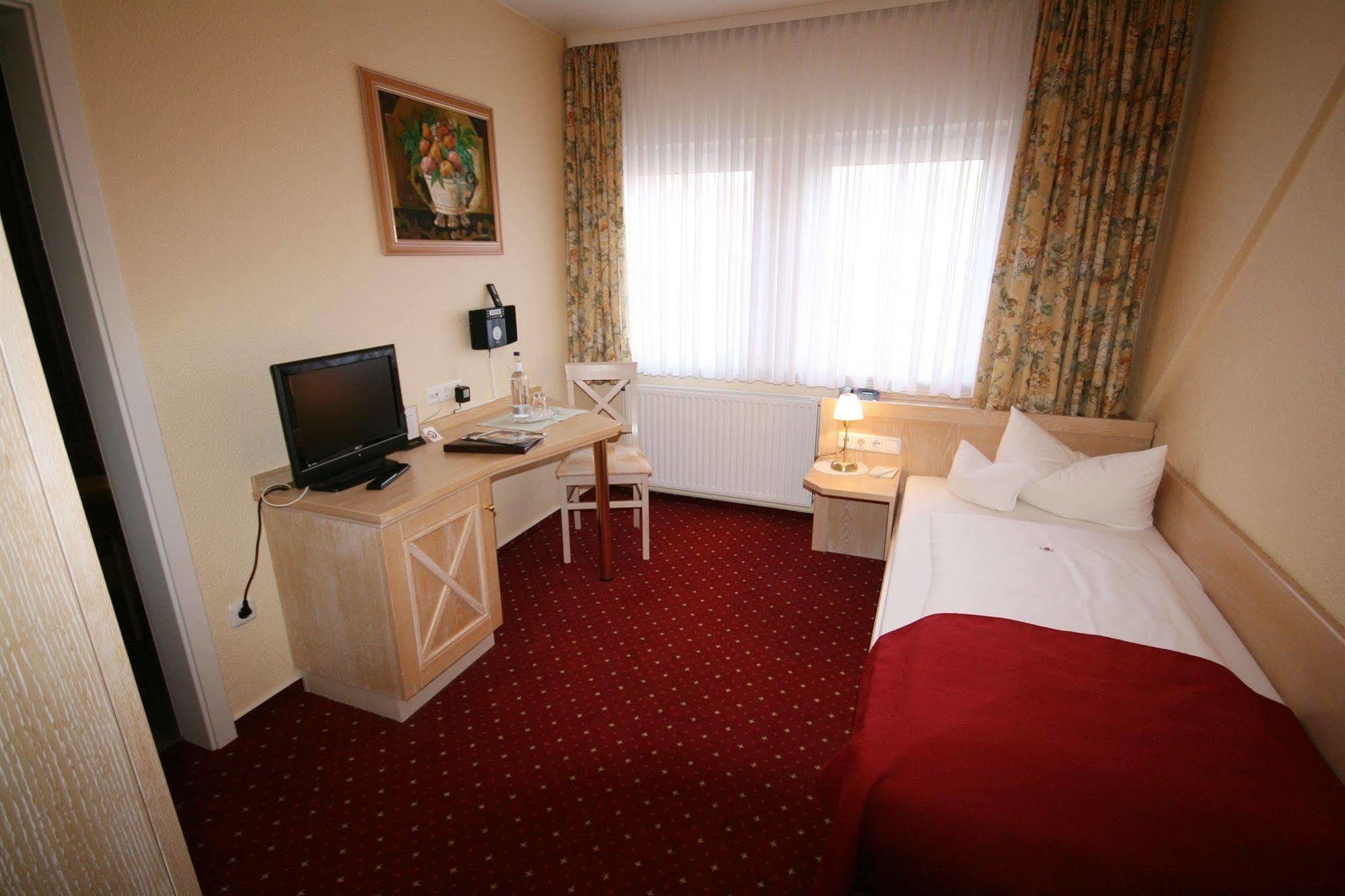 Hotel Acht Linden Egestorf Exterior photo